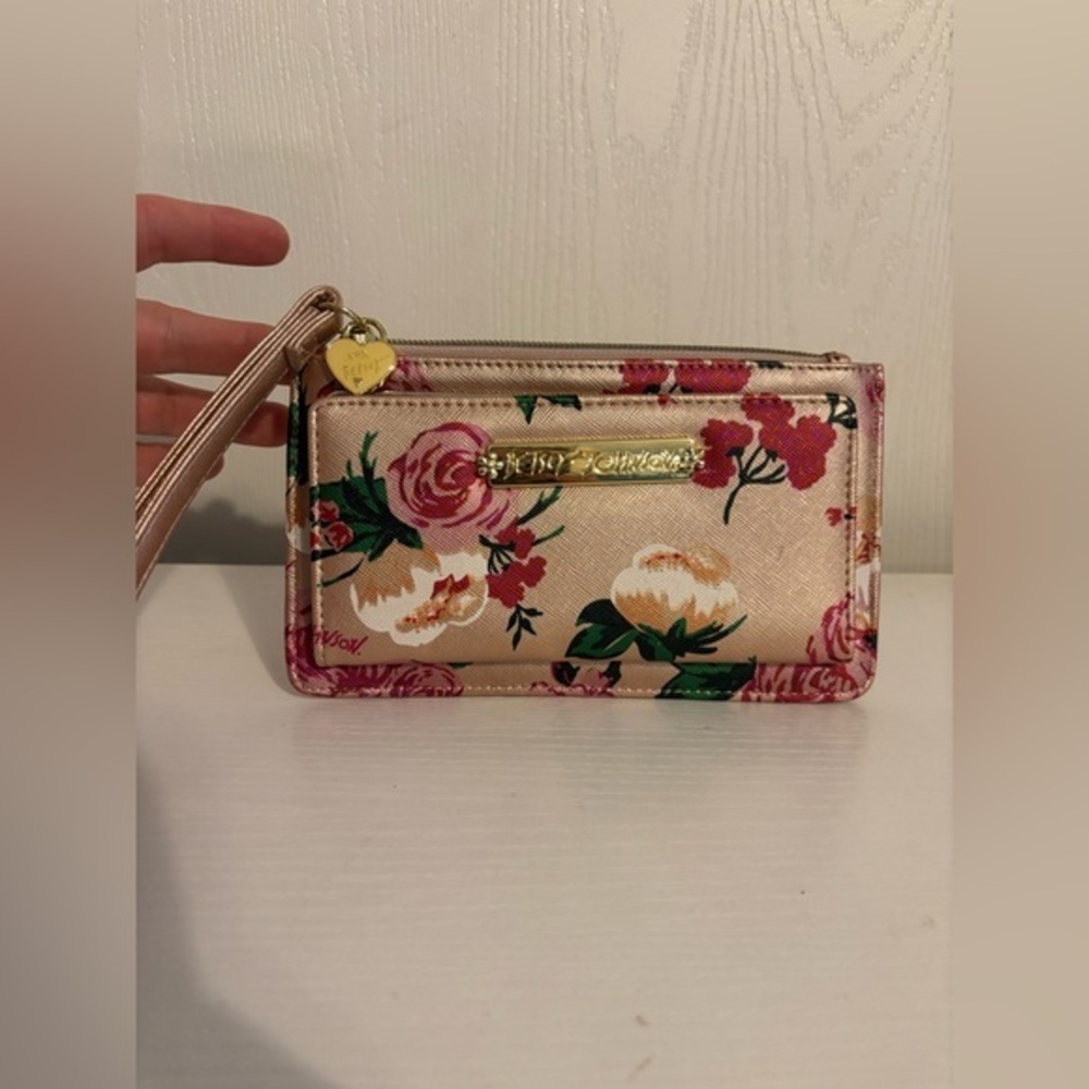 Betsey Johnson Rose Gold Floral Wallet Wristlet NWOT